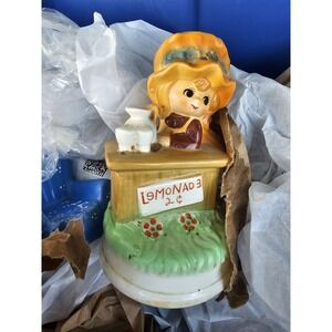 Bonnet Girl Lemonade Stand Rotating Music Box Vintage 70's Fred Roberts